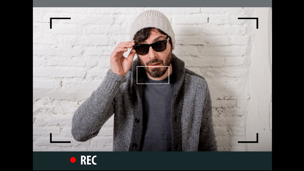 Top 11 Things to Look for in a Vlogging Camera 4